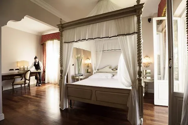 Hotel Villa Il Patriarca Chiusi 4*,  Italy