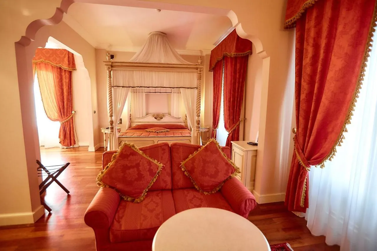 Hotel Villa Il Patriarca Chiusi 4*,  Italy